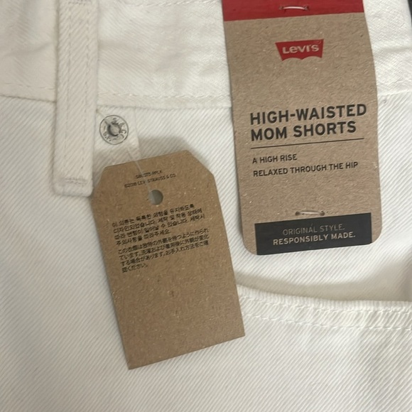 Levi’s high rise mom shorts - Picture 4 of 4